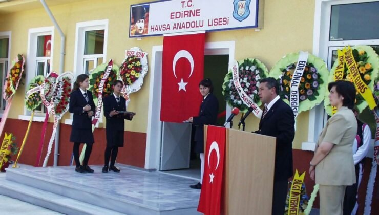 Kendi gitti adı kaldı