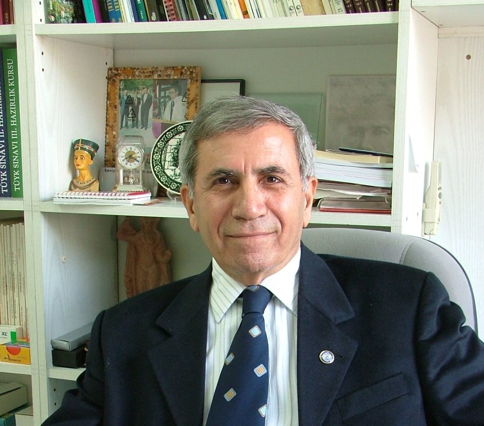 Geçerli görselin alternatif metni yok. Dosya adı: osman-inci.jpg