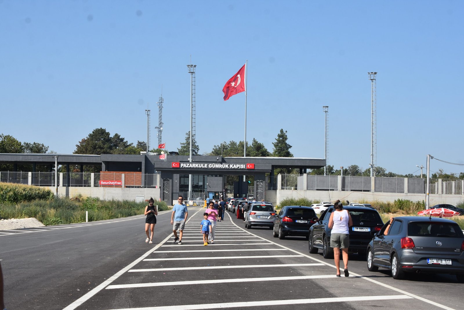 Geçerli görselin alternatif metni yok. Dosya adı: pazarkule-scaled.jpg