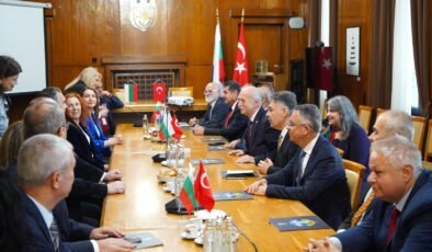 TÜ’den komşuya çıkarma
