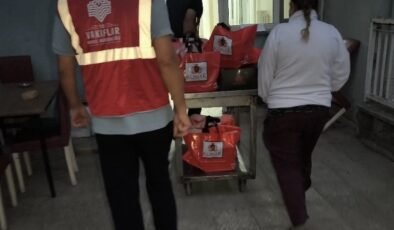Vakıflar’dan ikram
