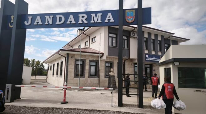 Vakıflar’dan emniyet mensuplarına kumanya