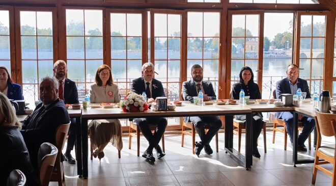 ‘Muhtarlar devletin çalınanın ilk kapısı’