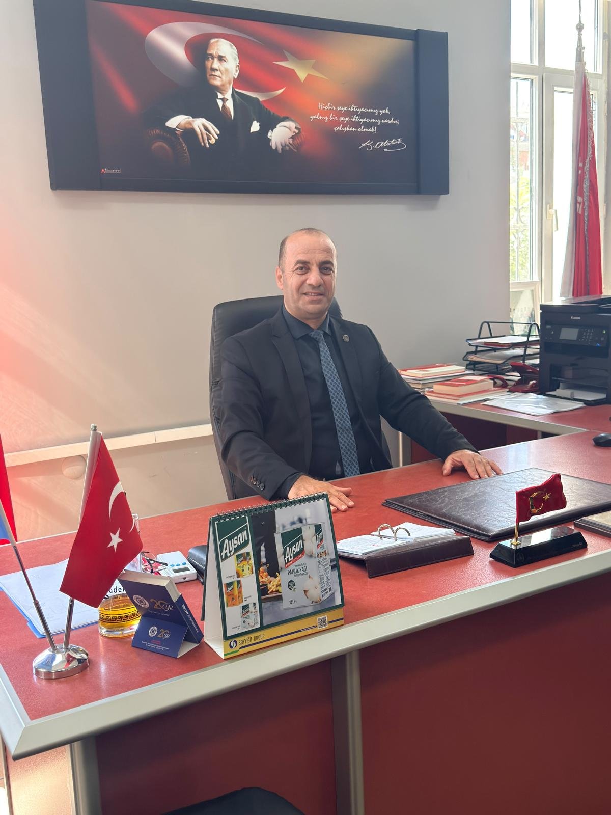 Geçerli görselin alternatif metni yok. Dosya adı: yakup-oz.jpg